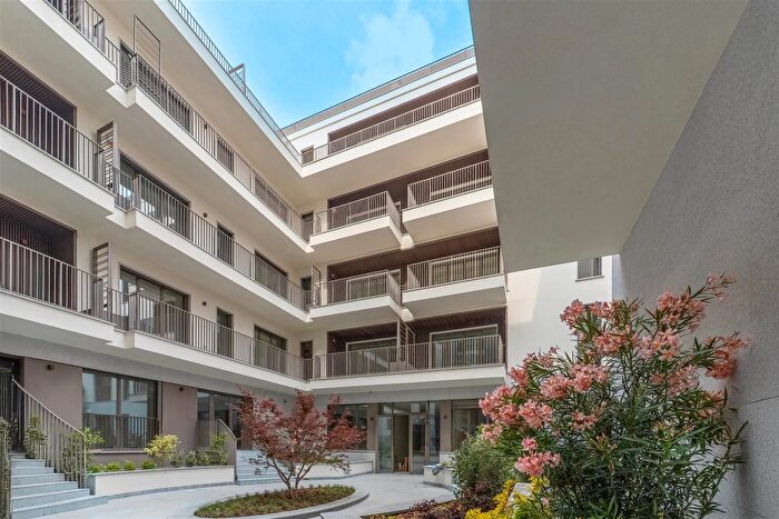 Appartamento trilocale in vendita in Via Varese, Milano