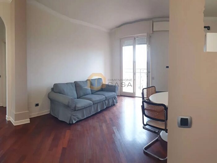 Appartamento trilocale in vendita in Via Villa del Sole, Desenzano Del Garda