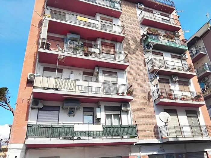 Appartamento trilocale in vendita in Via Primo Condottieri, Messina