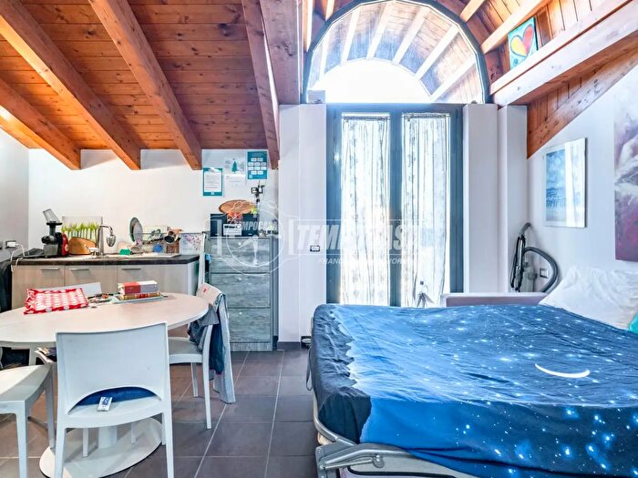 Appartamento monolocale in vendita in Via Caduti di Nassiriya, Caronno Pertusella