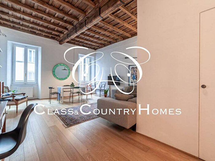 Appartamento trilocale in affitto in Via Panisperna, Monti, Roma