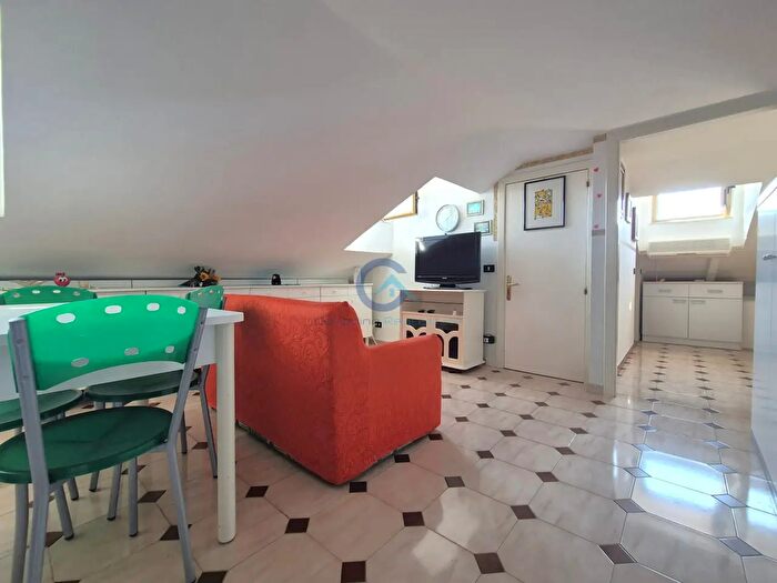 Appartamento bilocale in affitto in Viale Crotone, Catanzaro