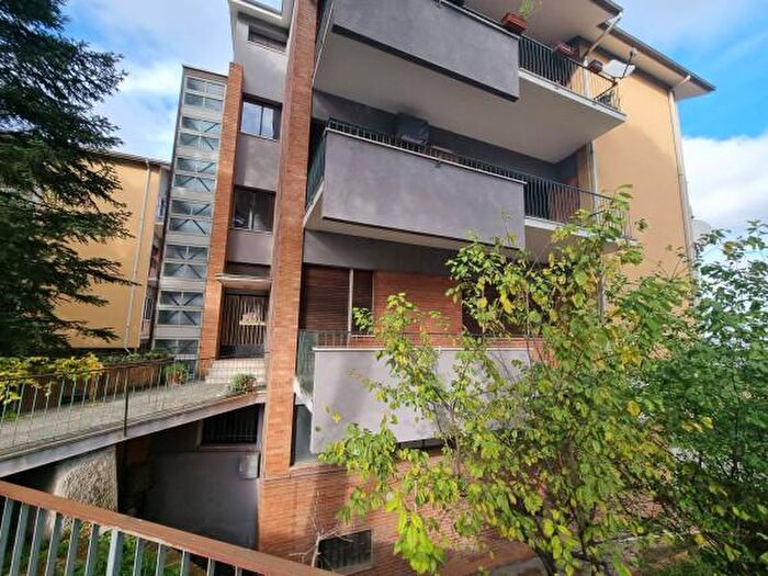Appartamento con 5 locali in vendita in Viale Montolmo, Corridonia