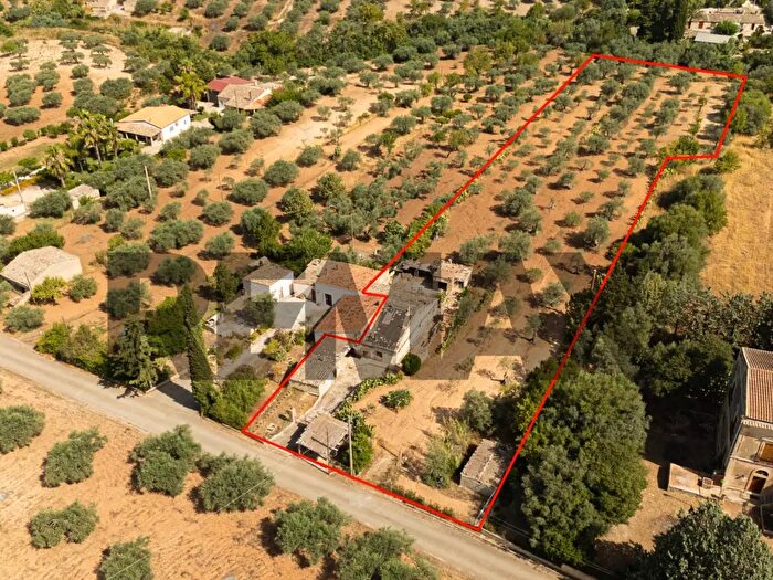 Casa con 6 locali in vendita in Contrada Cicimia Snc, Chiaramonte Gulfi