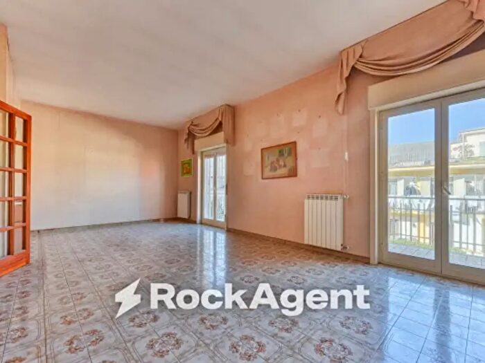 Appartamento con 5 locali in vendita in Via Sacerdote Giovanni Giuseppe Pirozzi, Villaricca