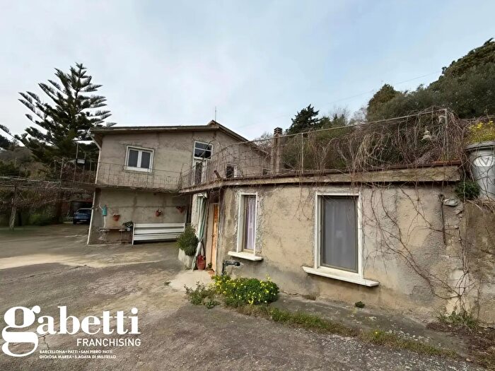 Casa quadrilocale in vendita in Contrada Boschitto, San Piero Patti