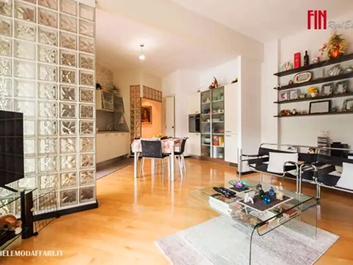 Appartamento trilocale in vendita in Via Cianciullo, Genova