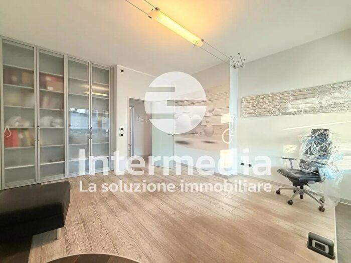 Casa con 5 locali in vendita in Via Bergamo, Palazzolo SullOglio