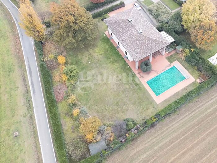 Casa con 8 locali in vendita in Via Russo, San Lazzaro Di Savena
