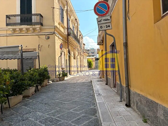 Appartamento con 5 locali in vendita in Vico Sacramento, Brindisi