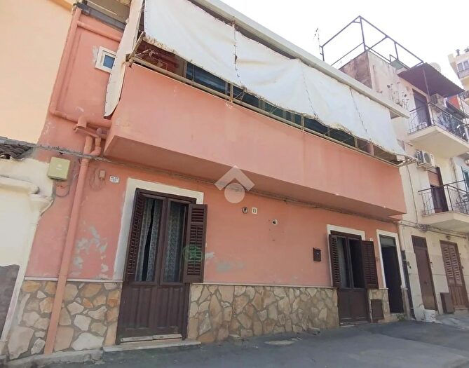 Appartamento con 5 locali in vendita in Cortile Mineo, Palermo