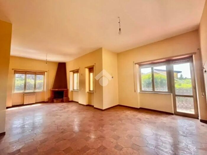 Casa monolocale in vendita in Via Marino Campagna, Rocca Di Papa