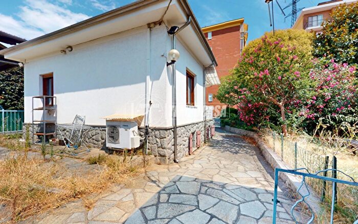 Case in Vendita e in Affitto - 3