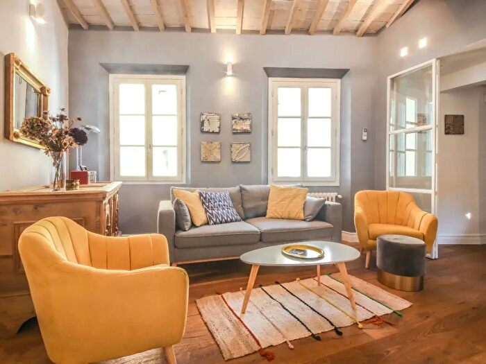 Appartamento con 5 locali in affitto in Firenze