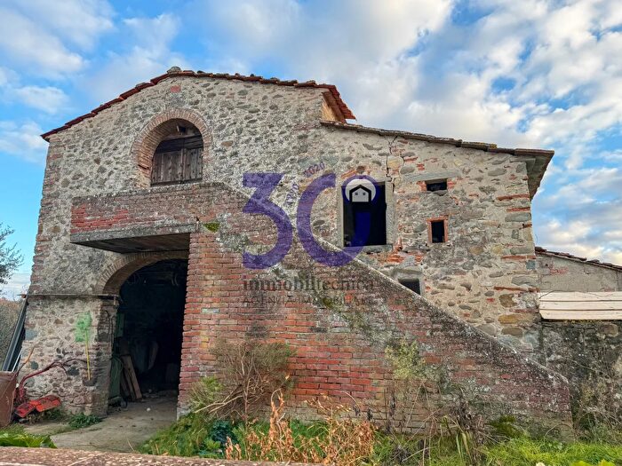 Casa in vendita in Campoluci, Arezzo