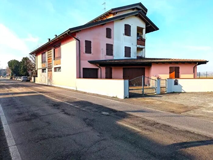 Casa quadrilocale in vendita in Ravarino