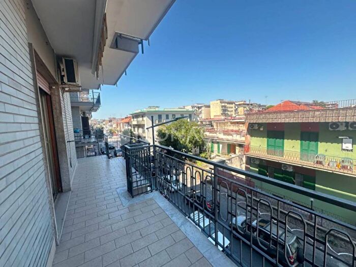 Appartamento quadrilocale in vendita in Via Fratelli Maristi, Maristi Ospedale, Giugliano in Campania