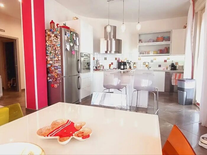 Appartamento quadrilocale in vendita in Via Gasparro, Milazzo