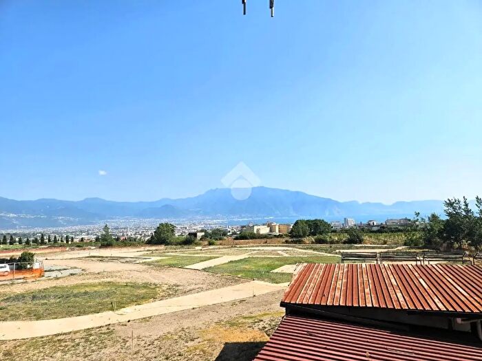 Appartamento trilocale in vendita in Via Capitano Rea, Trecase