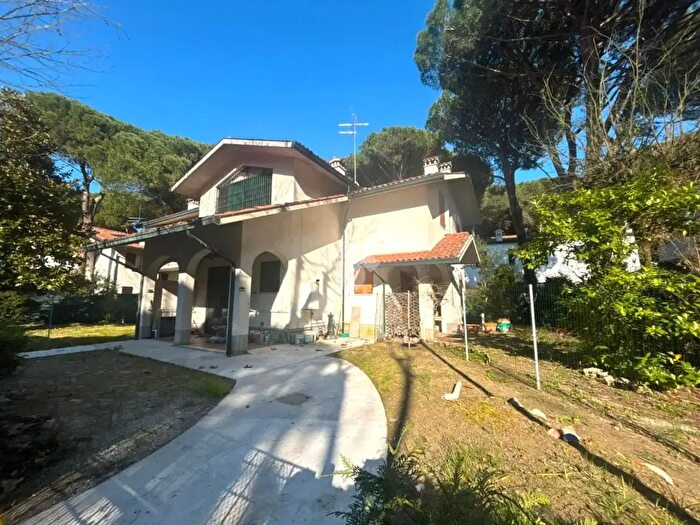 Casa trilocale in vendita in Viale dei Platani, Ravenna