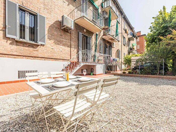Appartamento trilocale in affitto in Via Giuseppe Crespi, Bolognina, Bologna