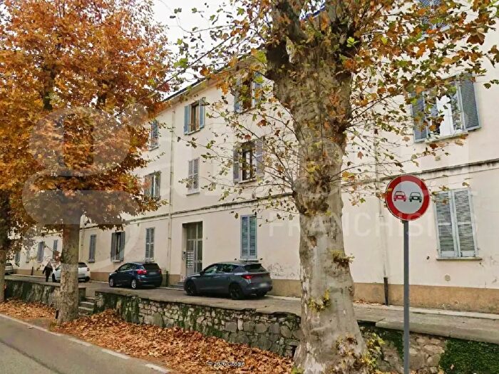 Appartamento bilocale in vendita in Via Vittorio Veneto, Varano Borghi