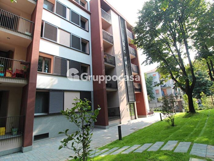 Appartamento trilocale in affitto in Via Assietta, Affori, Milano