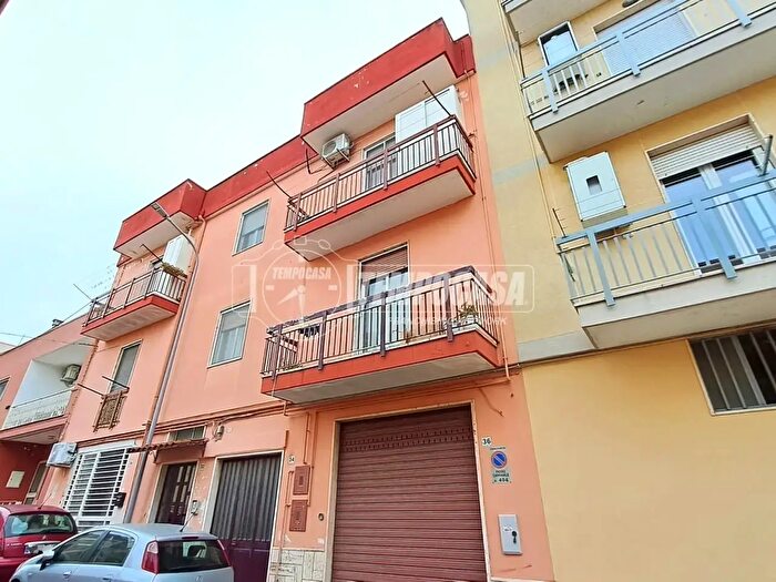 Appartamento trilocale in vendita in Via Duca delle Puglie, Adelfia