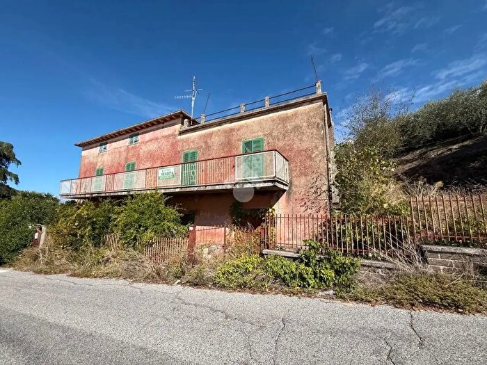 Appartamento con 5 locali in vendita in Via Calzatora, Anagni