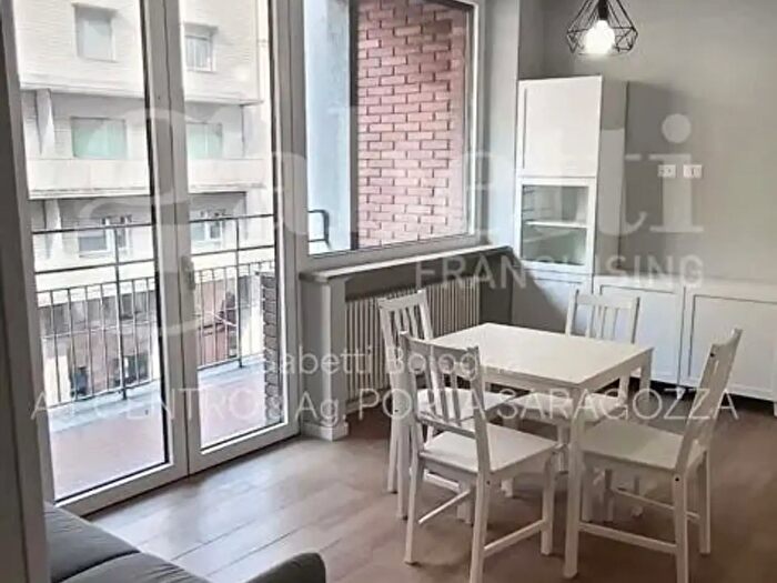 Appartamento trilocale in affitto in Via Gramsci, Bologna