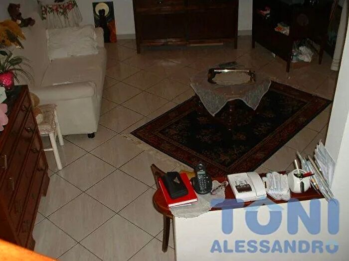 Casa con 6 locali in affitto in Empoli