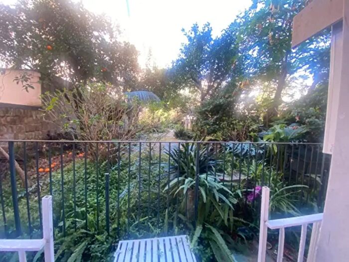 Appartamento trilocale in affitto in Via Piedigrotta, Napoli