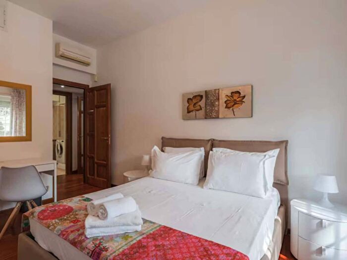 Appartamento trilocale in affitto in Via Tarquinio Collatino, Cinecittà, Roma