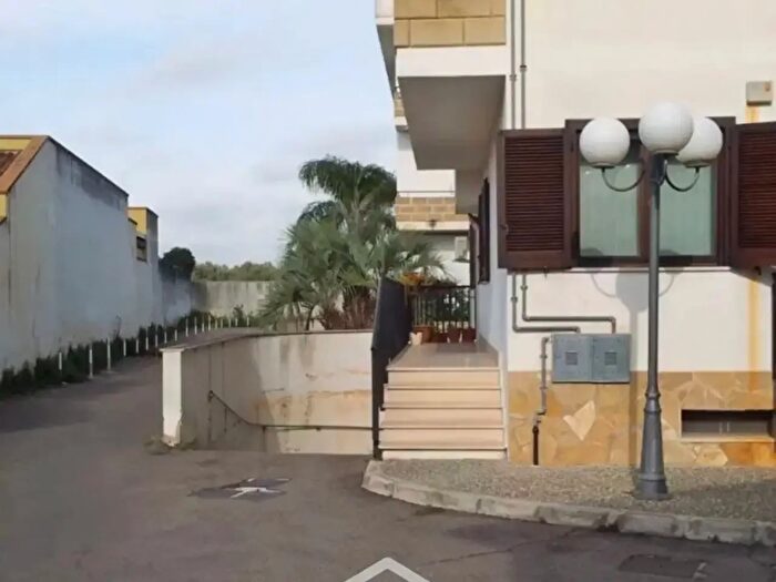 Appartamento bilocale in vendita in Lizzanello