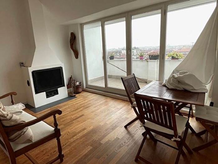 Appartamento trilocale in affitto in Viale Piceno, Indipendenza, Milano