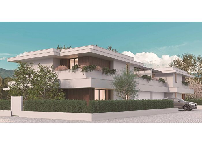 Casa quadrilocale in vendita in Via del Seprio, Lomazzo