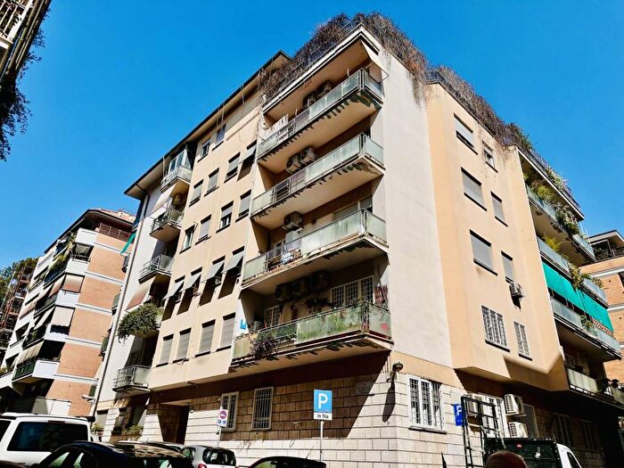 Appartamento quadrilocale in affitto in Via Alberico Albricci, Camilluccia Farnesina, Roma