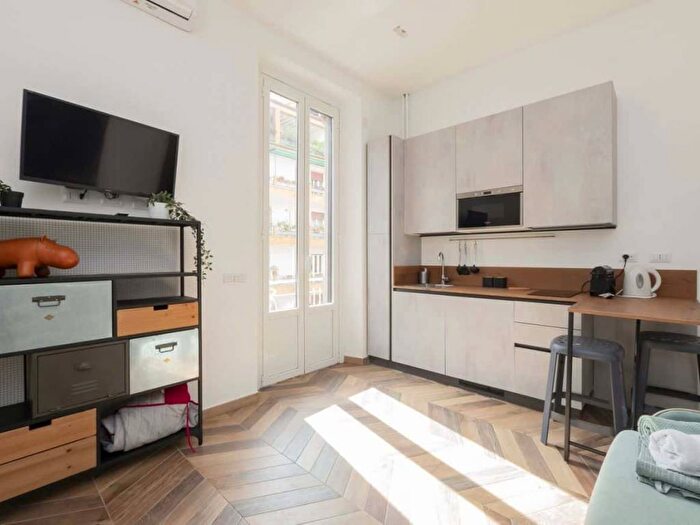 Appartamento in affitto in Via Gaetana Agnesi, Porta Romana Medaglie dOro, Milano