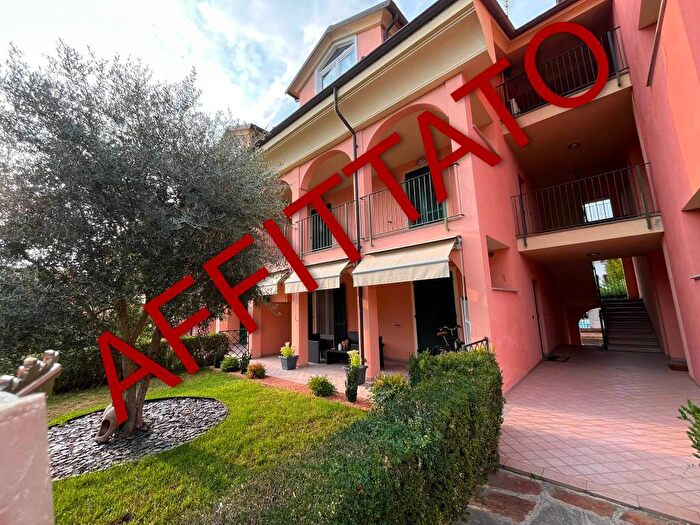 Appartamento trilocale in affitto in Via Aldo Moro, Centro, Cherasco
