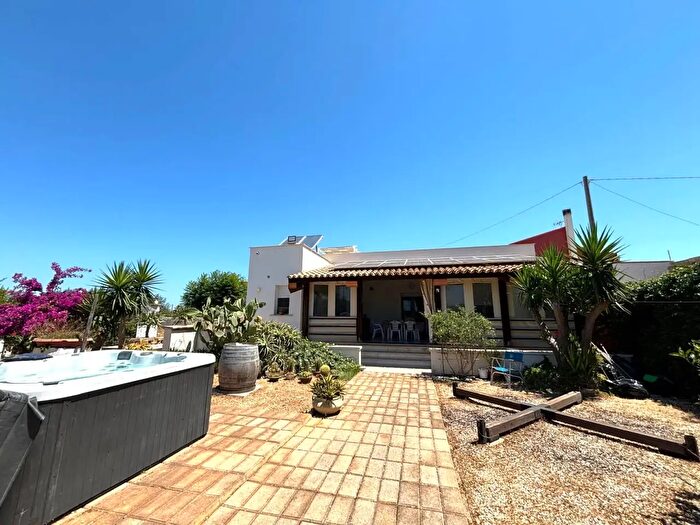 Casa trilocale in vendita in Contrada Sturiano, Marsala