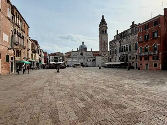 Appartamento trilocale in vendita in Castello, Venezia