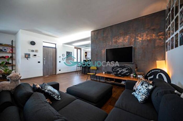 Appartamento quadrilocale in vendita in Via Luigi Cagnola C, Triuggio