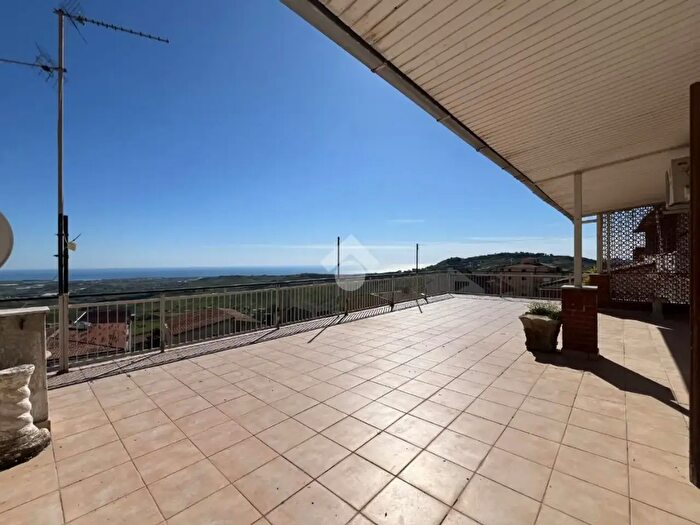 Appartamento con 5 locali in vendita in Viale Aldo Moro, Favara