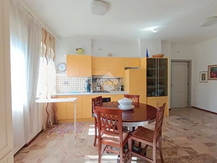 Appartamento bilocale in vendita in Via I Maggio, Pineto