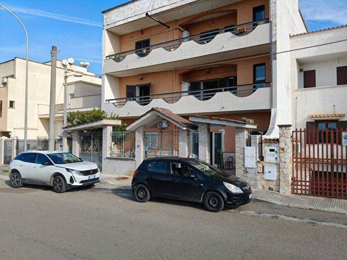 Appartamento trilocale in affitto in Via Ugo Foscolo, Monteiasi