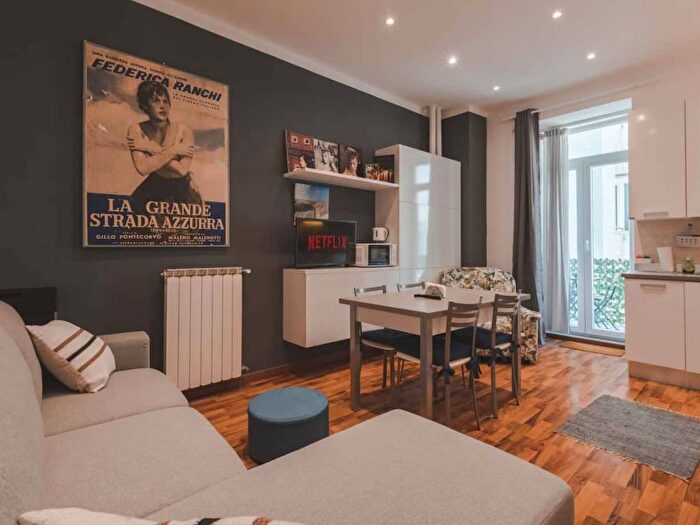 Appartamento trilocale in affitto in Via Giovanni Pascoli, Largo Barriera Ospedale Maggiore, Trieste