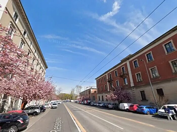 Appartamento bilocale in affitto in Via Resegone, Milano
