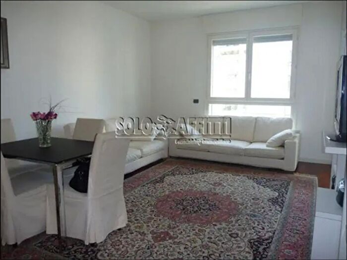 Appartamento trilocale in affitto in Via Musazzi, Legnano