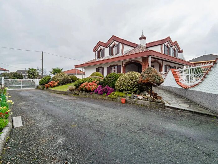 Casa con 8 locali in vendita in Via Cascina Nuova, Bruino