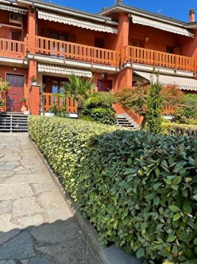 Casa con 6 locali in vendita in Via Maria Bensi, Alessandria